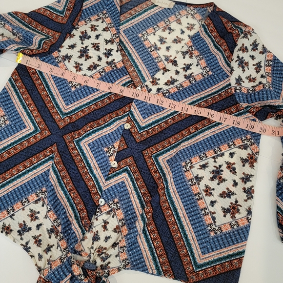 Altar'd State Boho Bell Sleeve Waist Tie Button Up Shirt Medium - Picture 7 of 12